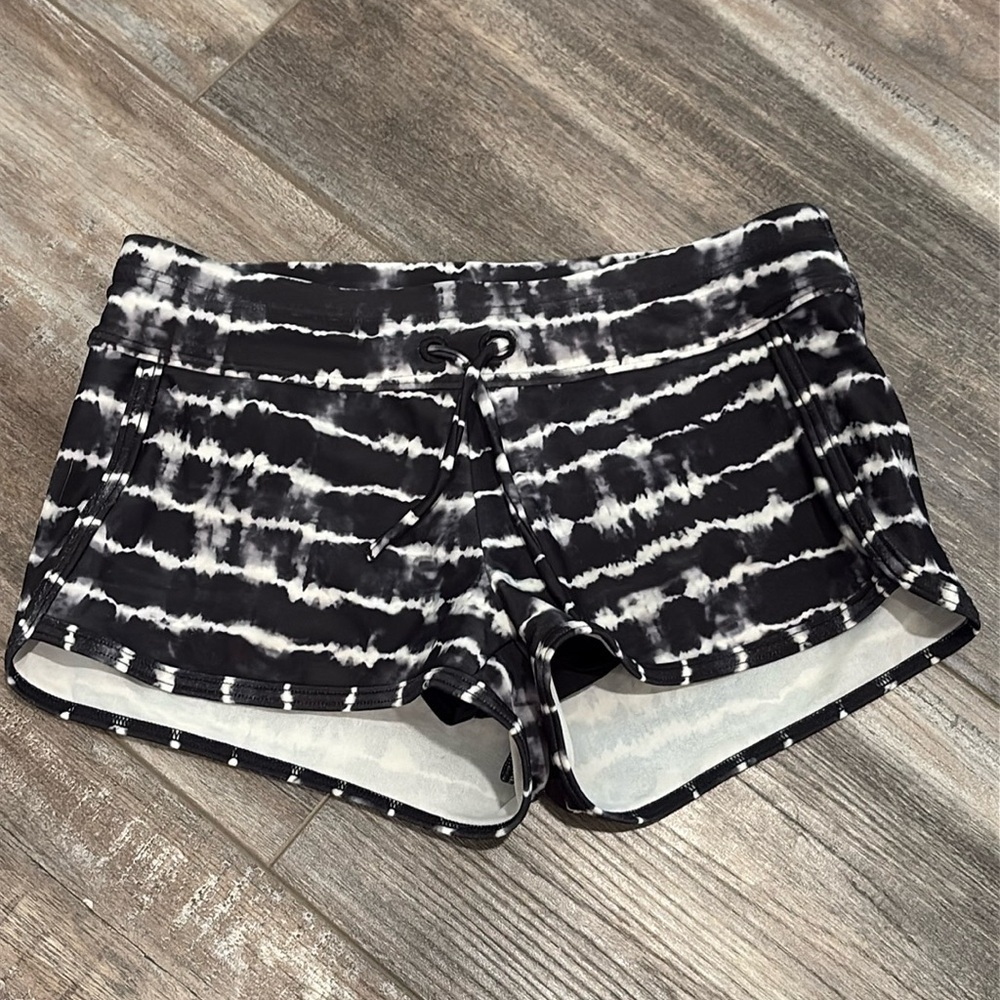 ATHLETA GIRL Girl’s Black White Cannonball Tie Dye Swim Shorts Size 8-10